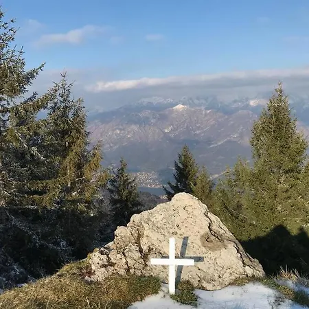 Traditional San Primo 别墅